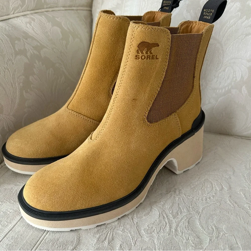 SOREL WOMEN'S HI-LINE™ HEEL CHELSEA BOOT women size 8.5 platform